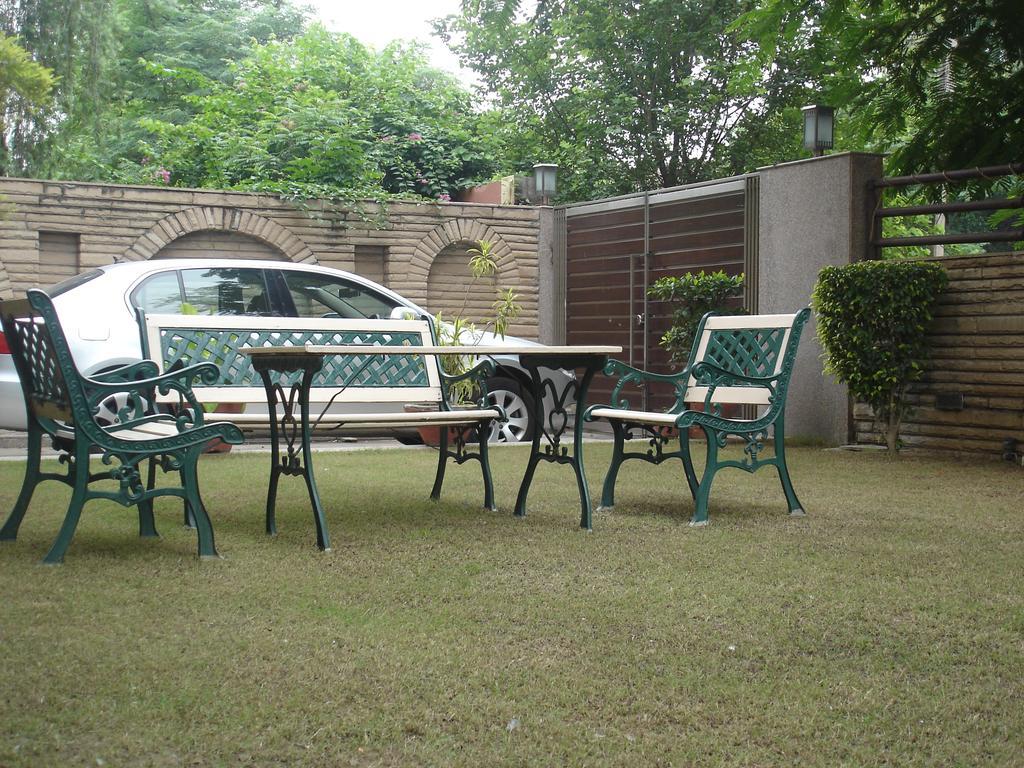J'S Inn New Delhi Exterior photo