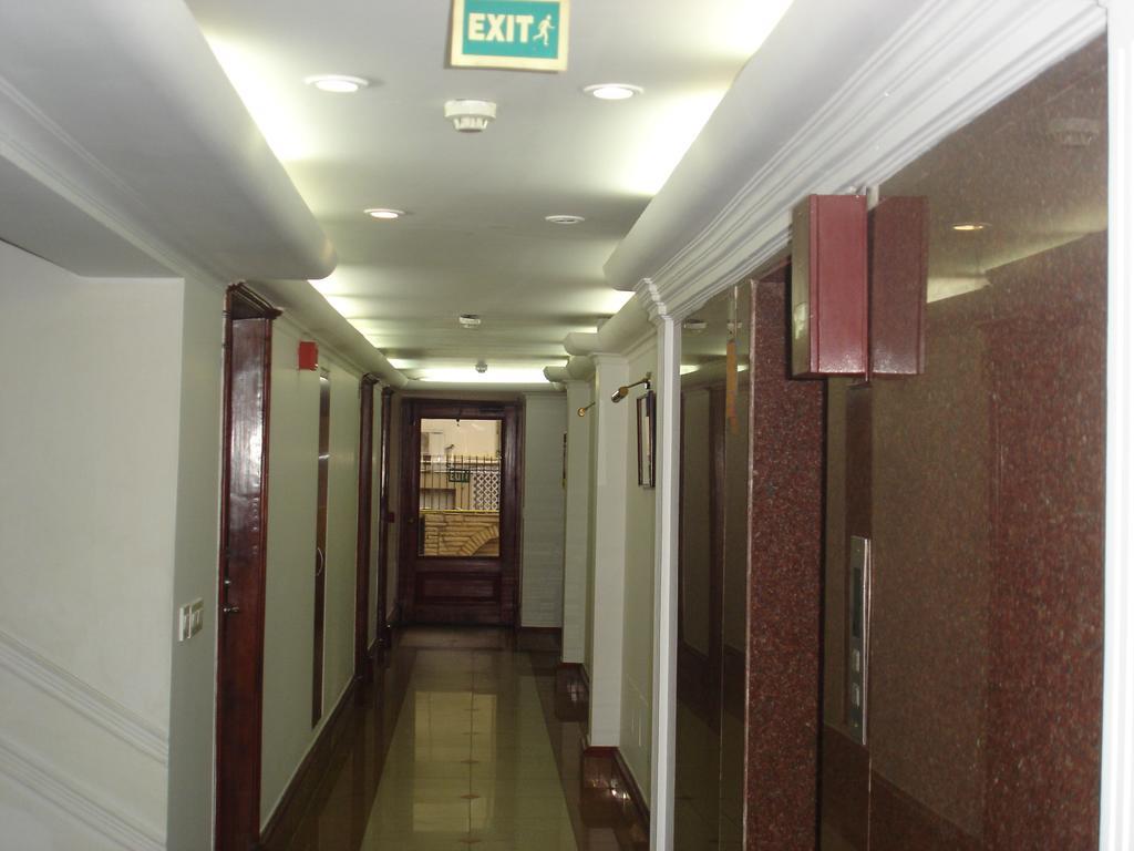 J'S Inn New Delhi Exterior photo